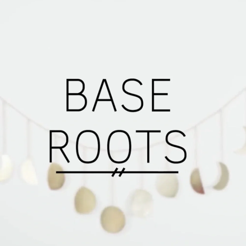 BASE ROOTS Gold Celestial Wall Decor